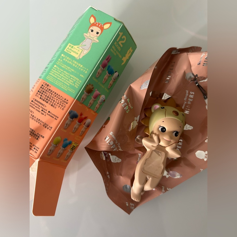 Sonny Angel Lion Hipper Blind Box Figurine Collectible - Picture 4 of 4